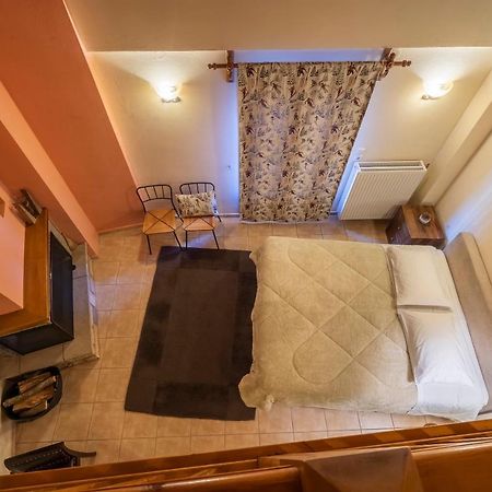 Odos Oneiron Apartment Arachova Bagian luar foto