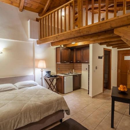 Odos Oneiron Apartment Arachova Bagian luar foto