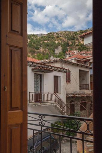 Odos Oneiron Apartment Arachova Bagian luar foto